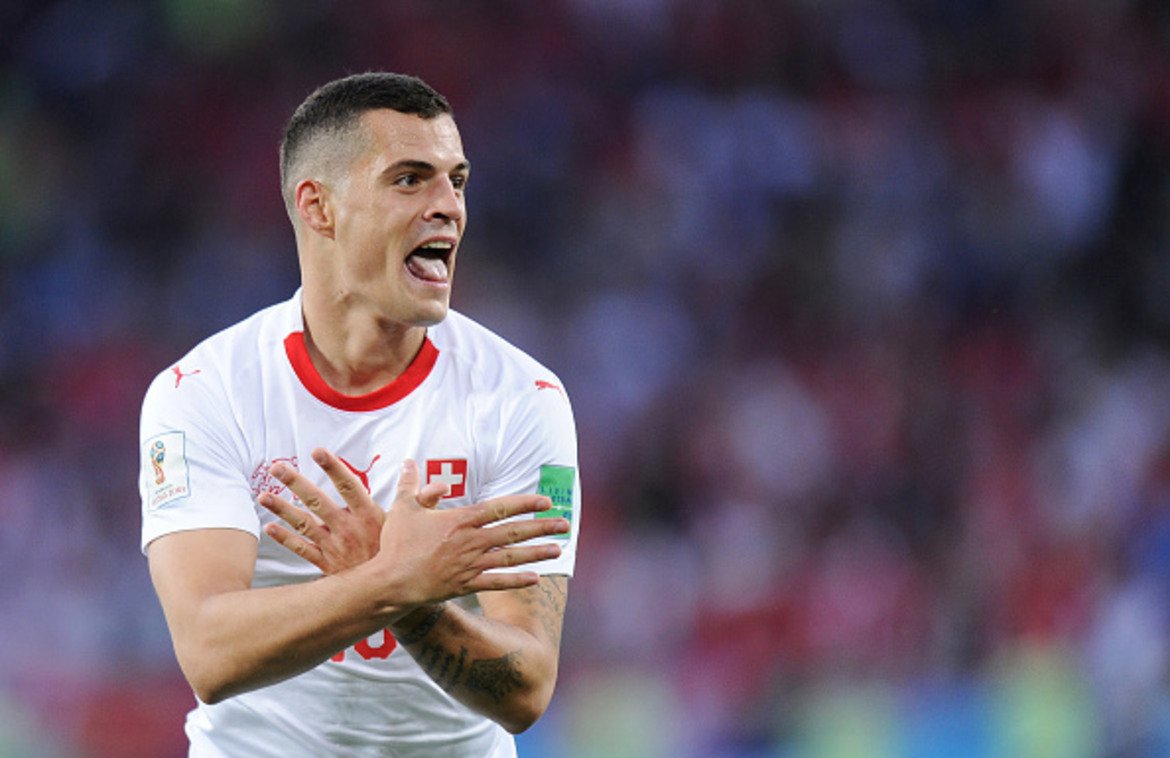 „Светът може да не знае за какво става въпрос, но питайте който и да е албанец. Направихме нещо историческо. Отбор, който дори не се класира на световното първенство, вкара два гола. Сърбия - Албания 1:2!“, гръмко заяви играчът на Арсенал след мача.

