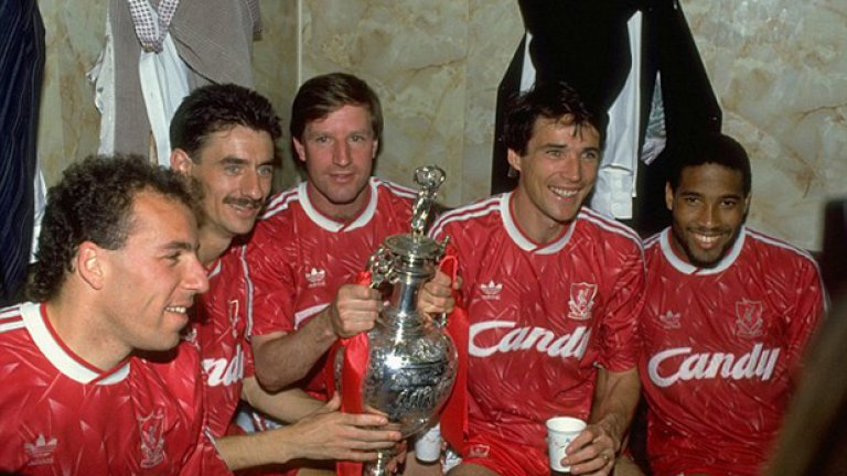 Още един трофей, спечелен от "червените" по време на Ръш.