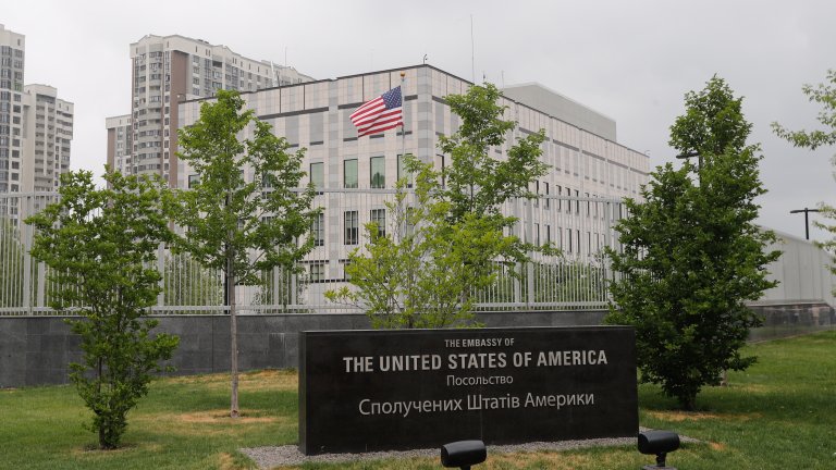 Държавният департамент на САЩ ще изтегли част от дипломатите си