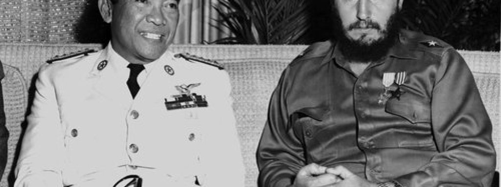 Sukarno_and_Fidel,_1960