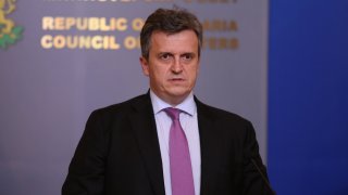 Това е станало малко преди края на работния ден в петък