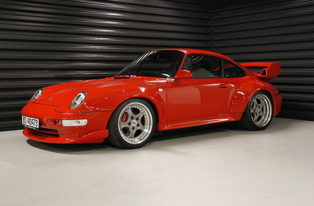 1280px-1996_Porsche_911_993_GT2_-_Flickr_-_The_Car_Spy_(4)
