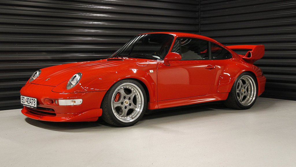 1280px-1996_Porsche_911_993_GT2_-_Flickr_-_The_Car_Spy_(4)