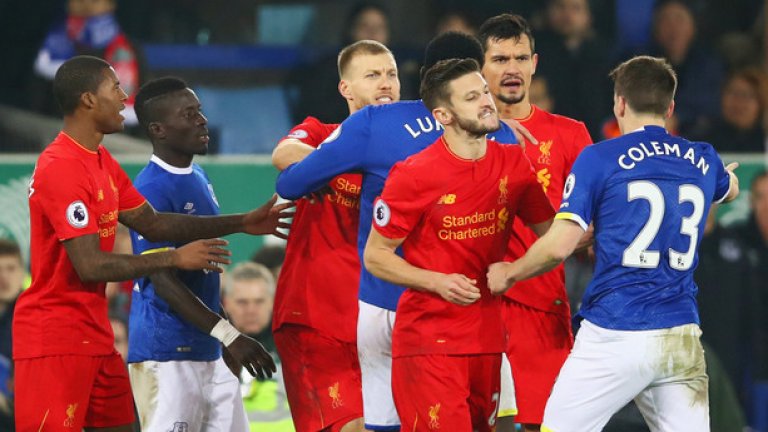 По традиция, в дербито не липсваше напрежение и остри сблъсъци. Футболистите на двата тима се спречкаха след грубото нарушение на Баркли срещу Хендерсън, за което съдията показа само жълт картон