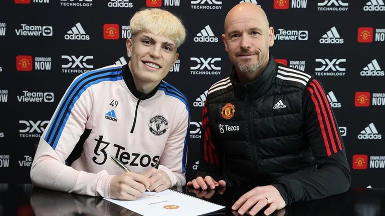 Една от най-ярките млади звезди на Юнайтед преподписа до 2028-а