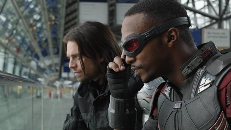 Falcon and The Winter Soldier
Двамата верни партньори на Капитан Америка обединяват сили в нов сериал по комиксите на Marvel. The Falcon (Антъни Маки) е бивш военен, който борави със специална технология - механични криле, които му позволяват контролиран полет. The Winter Soldier всъщност е Бъки Барнс (Себастиан Стан) - най-добрият приятел на Капитан Америка, който в продължение на години е с промит мозък и изпълнява мръсни поръчки, преди да се върне отново в правия път. 
Тънкият момент в този супергеройски сериал е, че и двамата персонажи станаха жертва на прословутото щракане с пръсти на Танос в "Avengers: Infinity War", т.е. предстои да видим кога ще се развива действието и как точно те ще се окажат отново живи и в комбина.