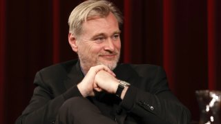 Въпреки че му отнемат онзи проект, режисьорът продължава да мисли за творбите на Омир, докато идва време за "Одисея"