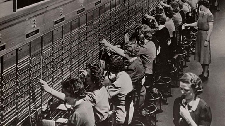 Телефонните централи са били истински лабиринт от кабели и жакове