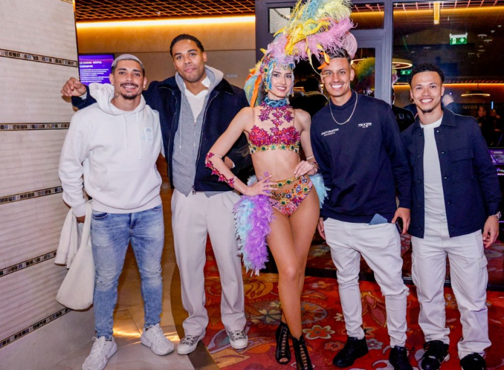 Бразилските звезди от "Левски" гостуваха на Palms Carnival