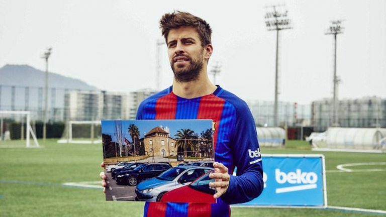 Жерар Пике
Близък приятел с Меси и Фабрегас още от Ла Масия, Жерар Пике познава клуба из основи. Присъединява се към академията на 10 г., на 17 премина в Манчестър Юнайтед, но четири години по-късно се завърна у дома.