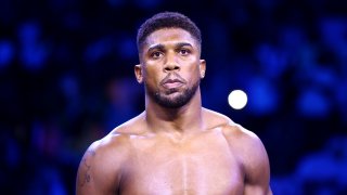 Официално: Джошуа ще се бие срещу звезден инфлуенсър