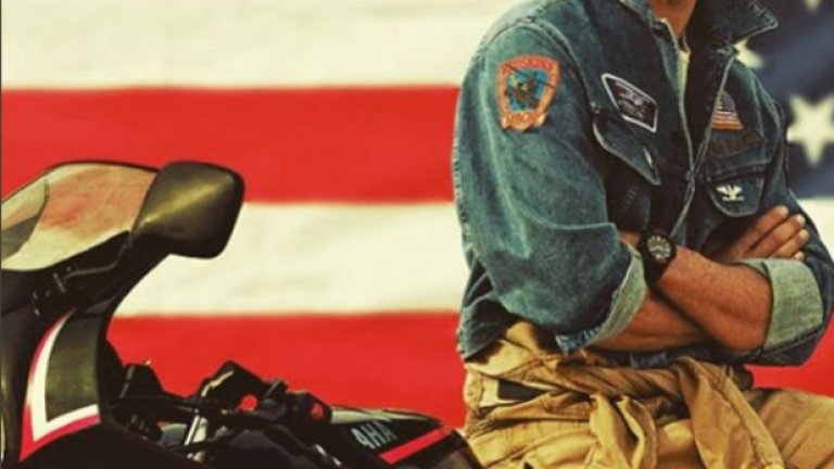 Коментари под Instagram-профила на модела: "Невероятно, толкова си секси, а не си гей"