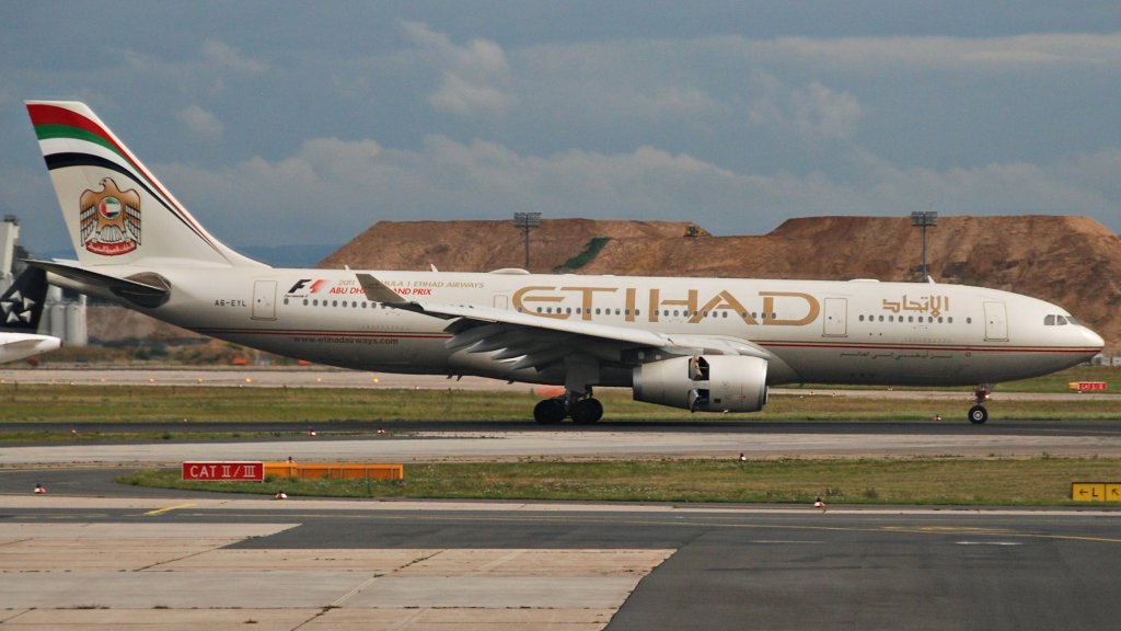 Etihad_Airways_Airbus_A330-200_A6-EYL@FRA17.07.2011_610dr_6059094835