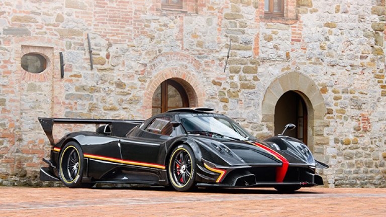 Версията Revolucion на Pagani Zonda струва 2,2 милиона евро
