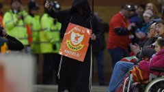 Феновете на Ливърпул отново протестират срещу собствениците на клуба
