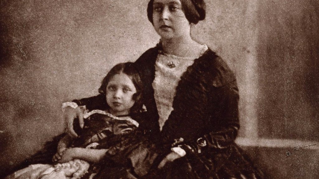 Queen_Victoria_the_Princess_Royal_Victoria_c1844-5