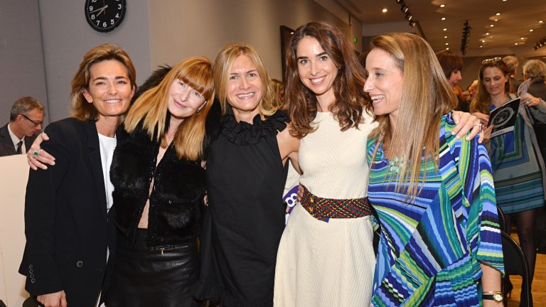 Холдингът от братовчеди