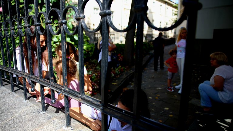 Руската църква "Свети Николай" в София затваря врати (снимки)