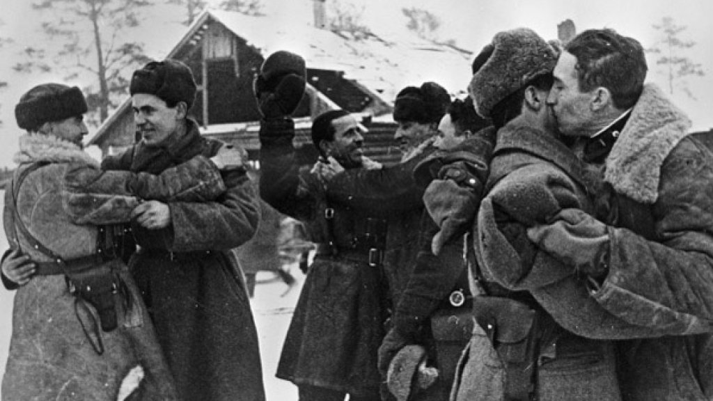 Встреча бойцов двух фронтов