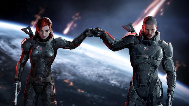 Mass Effect 3

Кой не знае тази игра, кой не е чувал за нея? Едно от най-чаканите заглавия на 2012 г. със сигурност вече има своето място в гейминг историята и се превърна в център на един доста странен дебат, който всъщност дори успя да измести донякъде дискусиите относно истинските качества на приключението. Досещате се, става въпрос за одумвания край на играта, предизвикал бурни реакции от малка, но доста гласовита група геймъри, и накарал BioWare да внесе промени. "Краят на Mass Effect 3 е едно недоразумение, което с лека ръка зачерква всичките ни решения, които сме взели в хода на играта! Той трябва да се промени, и то незабавно!", гласи накратко оплакването. Други критици побързаха да изтъкнат, че всичко това всъщност е долна конспирация от страна на ЕА и канадското студио, целяща да повиши продажбите на допълнително съдържание. 

Разбира се, имаше го и обратното мнение. Но BioWare послуша критиките и издаде ъпдейт с разширен край и промени в заключителните сцени. Недоволни отново имаше и до днес споровете около играта не са разрешени.