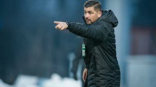 Атанас Рибарски поема България U19