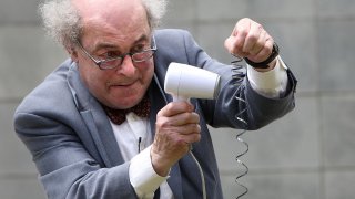 луд учен, изобретения
