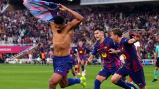 Барселона отново ще играе на "Камп Ноу", но с важно ограничение