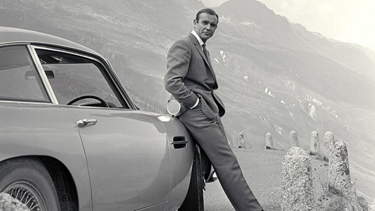 Goldfinger DB5 на Aston Martin се завръща, но ще му се радват само 25 късметлии.