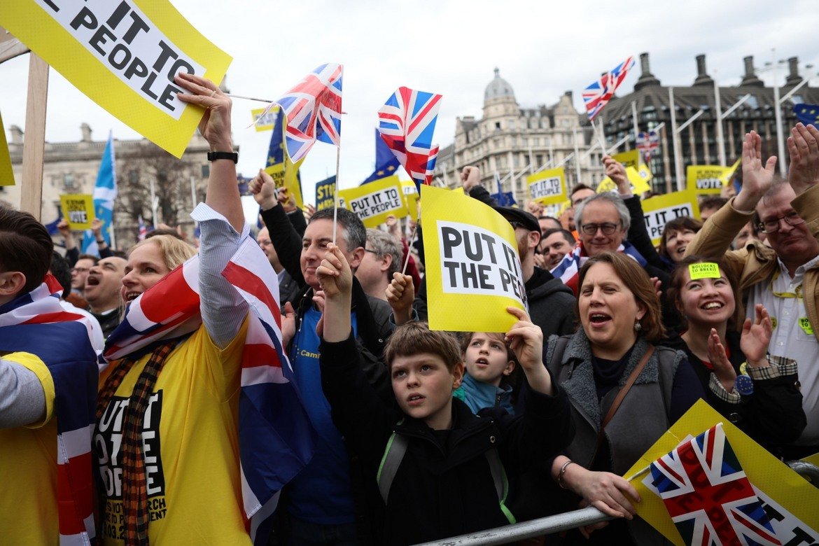 Протестиращите настояват за втори референдум за това дали Великобритания да напусне ЕС