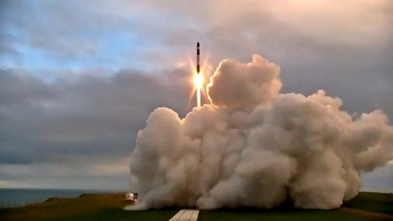 Новата ракета на КНДР е достигнала височина от 4500 км и е паднала в икономическата зона на Япония