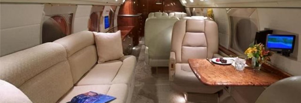 В самолета на Меси: Снимки отвътре на суперлуксозния Gulfstream V