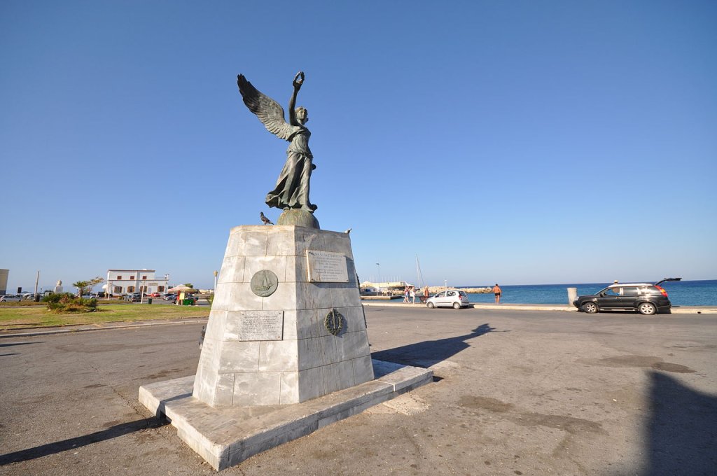 Statue_of_Victory_(9454519944)