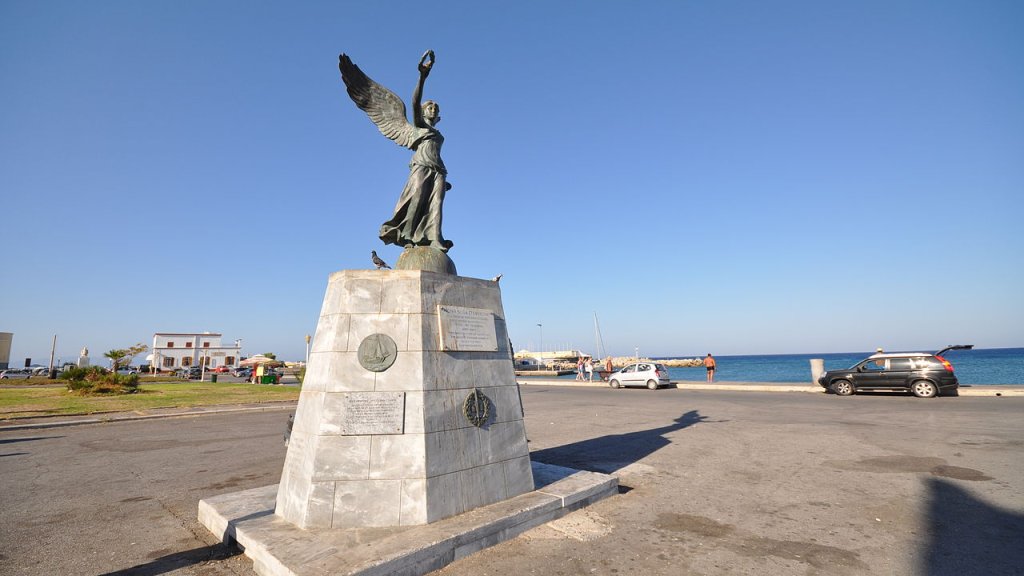 Statue_of_Victory_(9454519944)
