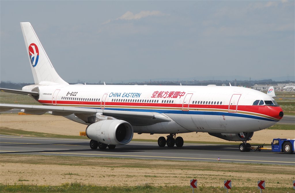 China_Eastern_Airlines_Airbus_A330-243;_B-6122@FRA;06.07.2011_603kw_(5915222356)
