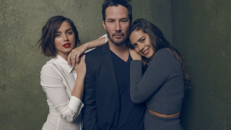 През 2014 г. Ана решава да се премести в Лос Анджелис макар да не говори никакъв английски. Първият й по-голям проект в САЩ е еротичният трилър Knock Knock с участието на Киану Рийвс. Той играе женен мъж, който е останал сам в дома си по време на дъждовен уикенд. Голямата му грешка е да пусне в къщата две жени (Армас и Лоренца Изо), което води до приятни и неприятни последствия.