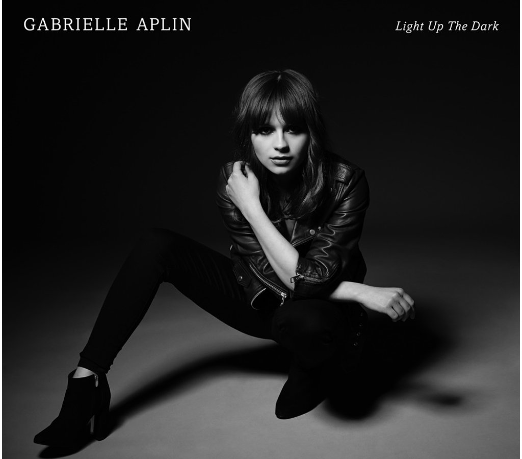 „Light up the dark“ на Gabrielle Aplin