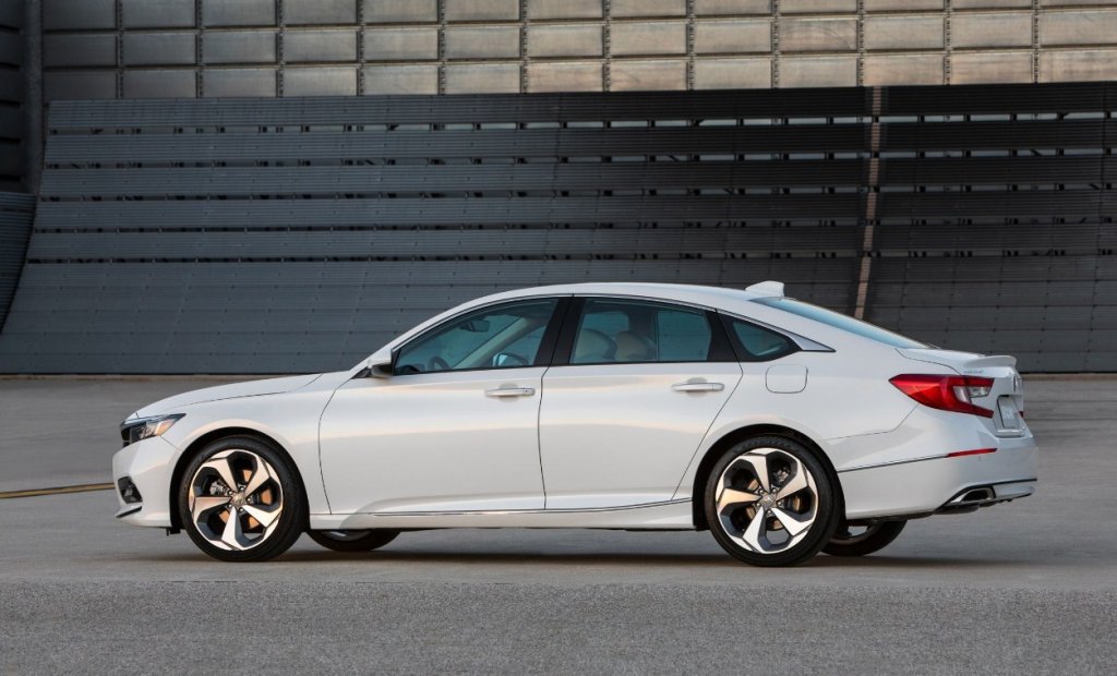 2018-Honda-Accord-5-1