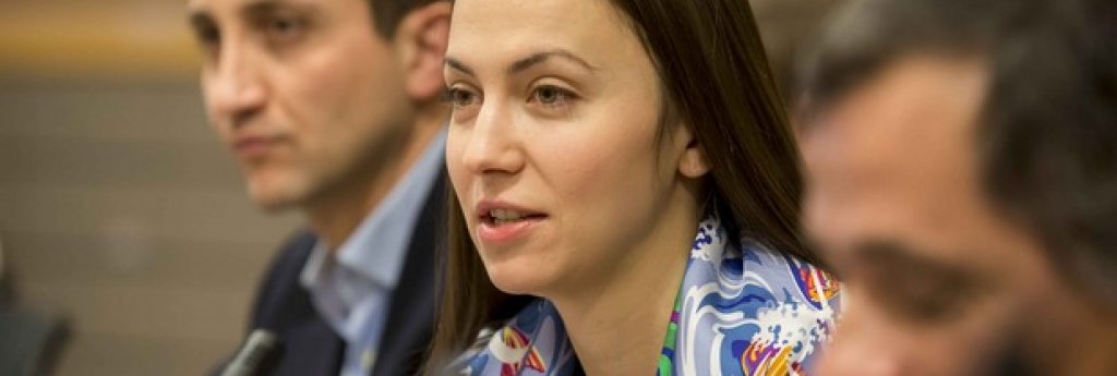 Ева Паунова (29) наскоро получи и наградата на Европейския парламент за най-добър новодошъл евродепутат