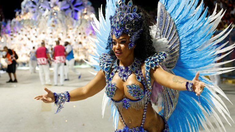 Карнавалът започна - Рио де Жанейро се отдава на парти и самба (снимки)