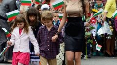 Силвия Зубева от три години е учителка, но на този 15 септември привлече международно "внимание"