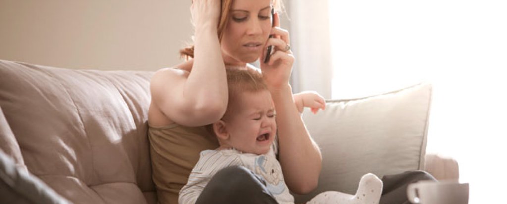 уморена майка