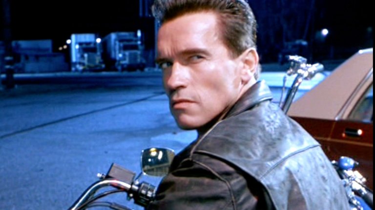 “Терминатор 2: Денят на Страшния съд”
Годината е 1995 г. и двама терминатори пристигат от бъдещето в търсене на 10-годишния Джон Конър, който един ден ще поведе човечеството в битка срещу машините. Въпреки възрастта си, младият Джон вече е магнит за проблеми. 
Момчето се оказва в сблъсъка между две машини - едната, пратена да го убие, а другата - да го защити на всяка цена. Резултатът - едно от най-добрите продължения, правени някога, и според някои най-добрият екшън филм.