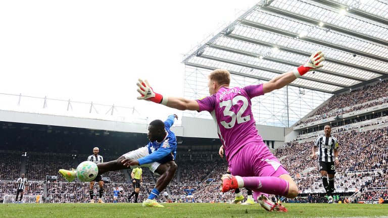 Байерн хареса нападател на Съндърланд за конкурент на Кейн