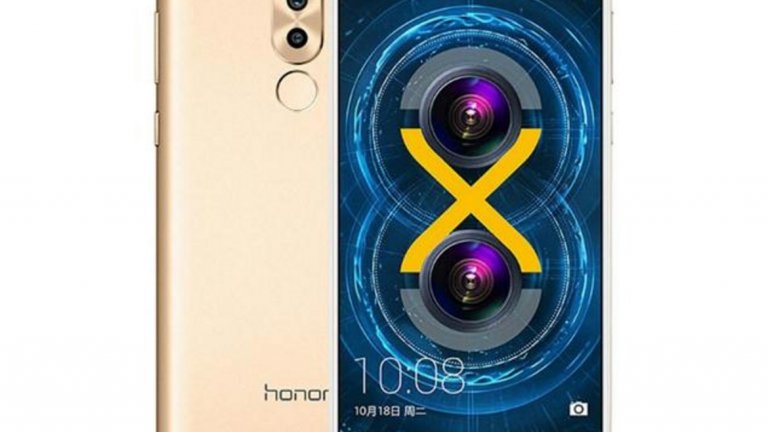 Honor 6X
Моделът на дъщерната компания на Huawei е един от най-евтините смартфони с двойна камера в момента. Устройството има 12-мегапикселов сензор с допълнителна камера от 2 MP на гърба, автофокус с фазова детекция и 1.25um пиксели. 
Honor 6X има 5,5-инчов екран с full HD резолюция, 8-ядрен процесор HiSilicon Kirin 655, 3 GB RAM, 32 GB вградена памет и батерия с капацитет 3340 mAh. Моделът позволява добавянето на външна памет, има сензор за пръстов отпечатък, 8-мегапикселова предна камера и многоканален DTS-звук.