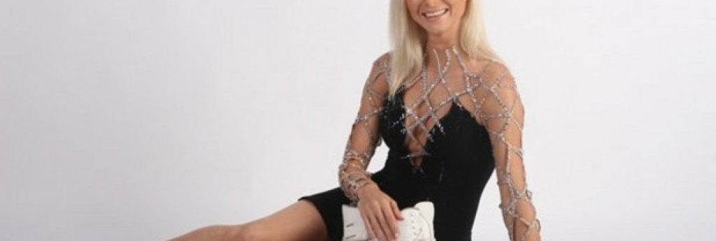 Елена Бережная
През 2002 Елена и партньорът й Антон Сикхарулидзе разделиха златните медали във фигурното пързаляне на Олимпиадата през 2002 с канадците Джейми сейл и Давид Пелетие. Две години тя имаше проблеми с допинг ченгетата, но се оказа, че е приемала лекарства със следи от забранени вещества.