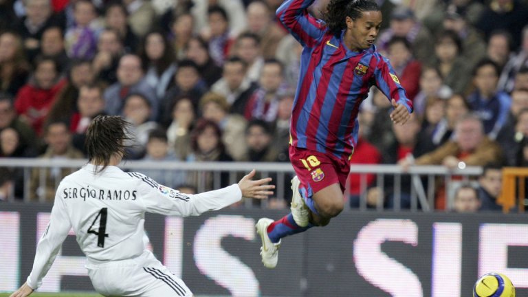 „В пика си, Роналдиньо не можеше да бъде спрян – и като нападател, и като плеймейкър.“
- Серхио Рамос