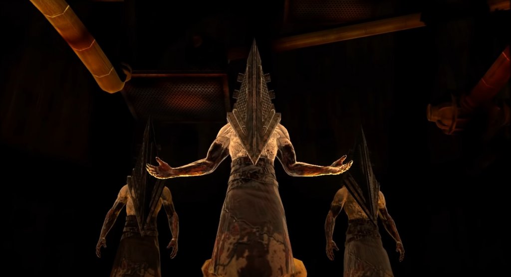 Pyramid Head (Silent Hill)>

Silent Hill реално представлява едно интроспективно пътешествие и борба с вътрешните демони. Истинската опасност обаче бива олицетворена по гротескен начин от Pyramid Head. Той се появява спорадично в играта като всеки път брутализира всичко пред себе си по плашещо зловещ начин, което го превръща и в символ на цялата поредица.