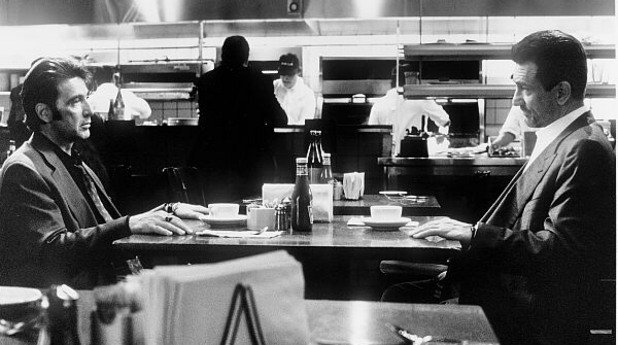 Бижуто в короната на "Жега" е историческият разговор в ресторанта при първата среща очи в очи на персонажите на Де Ниро и Пачино