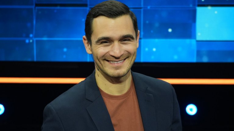 "Адреналинът за участниците в "The Floor" е като скок с парашут", заявява Юлиан Костов