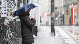 Следобед валежите в Южна България ще се засилят